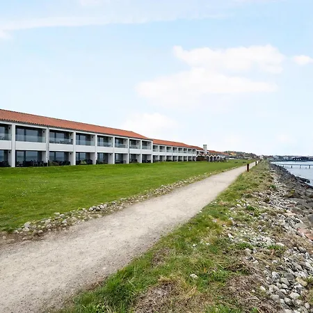 Seafront With Panoramic Views Of Bay *